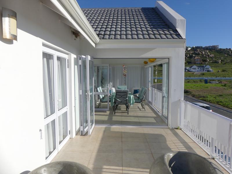 3 Bedroom Property for Sale in Sandy Point Western Cape